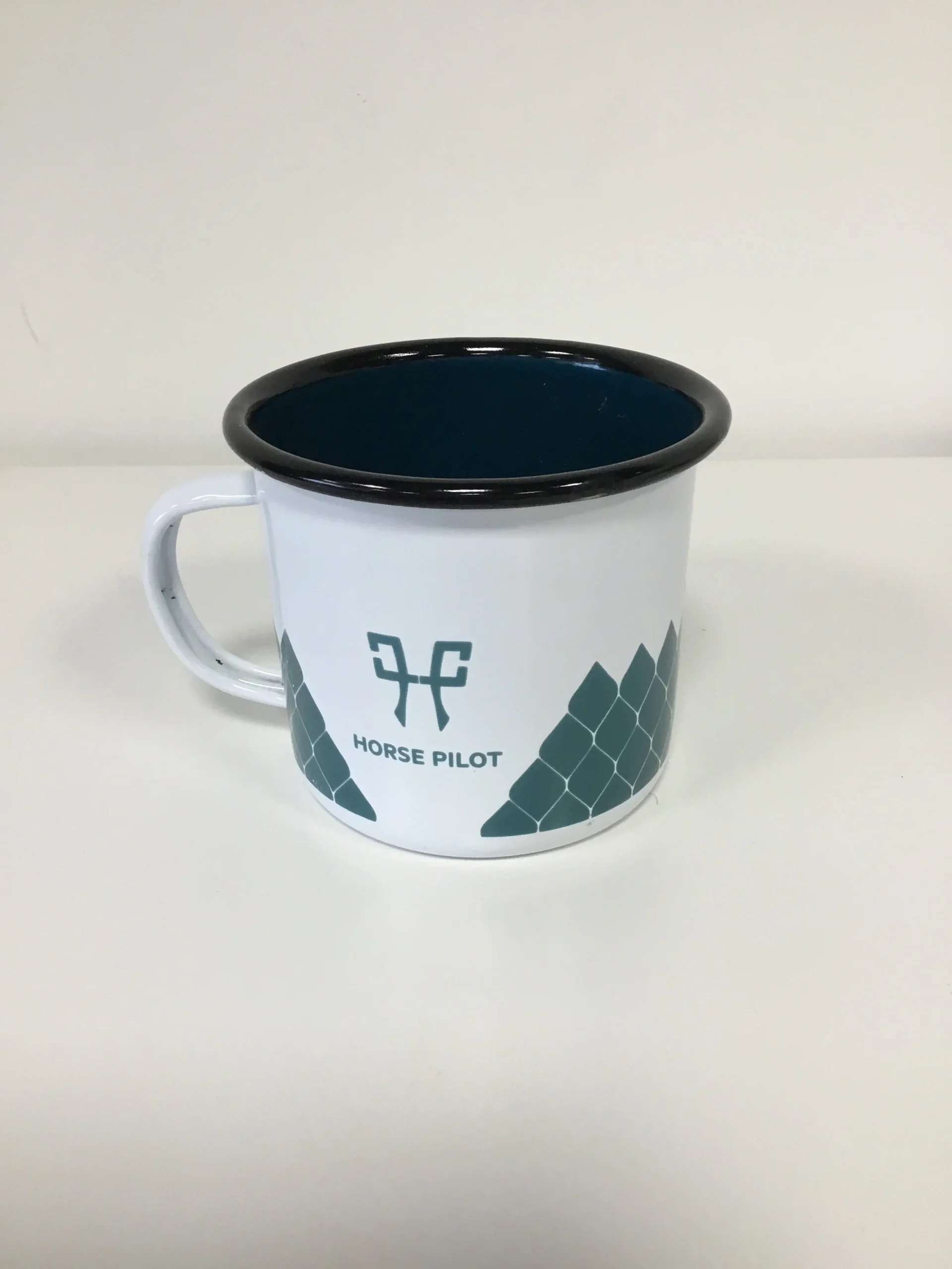 Cup Horse Pilot • Tasse métallique en acier émaillée – Image 3