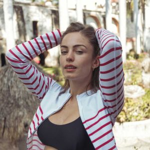 Maillotdebainanti-UVfemmeNuvees-MariniereRouge_2_0fa11495-e159-4230-a2f7-6a48c54ed1ab.jpgv1650031892 Haut de maillot de bain anti-UV femme - Noir - UPF50+