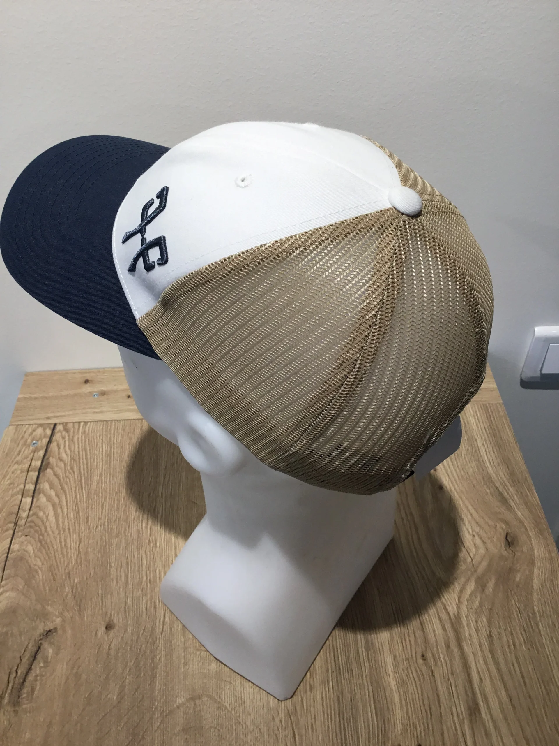 TRUCKER CAP • Casquette pour homme & femme – Image 3