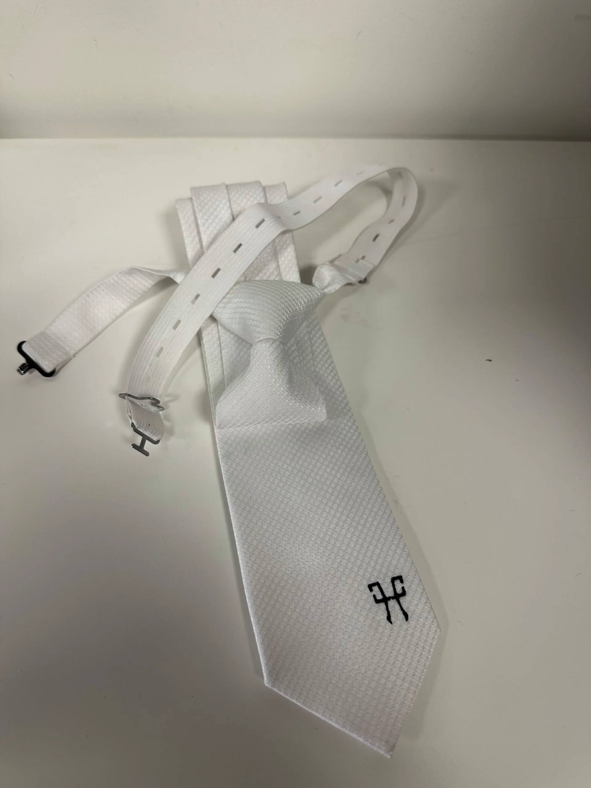 Rider tie • Cravate pour cavalier – Image 4