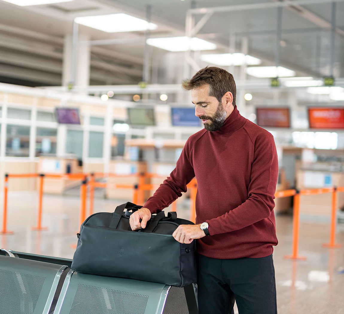 MERINO TENCEL TURTLENECK – Image 2