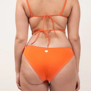 ponzaorangedos_f9494730-f392-445f-ab75-b5a2e40bf12c.jpgv1670865127 Bas Andreas - Orange