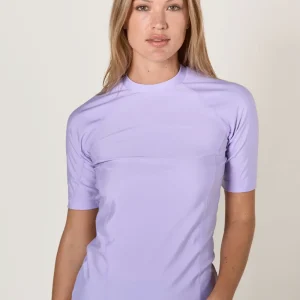 t-shirt-bain-anti-uv-femme-manches-courtes-brume-lavande-nuvees-ker-sun.jpgv1714739320 T-shirt de bain anti-UV femme à manches courtes - Brume de Lavande - Nuvées